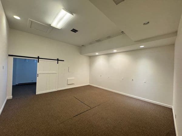 Suite 612-109